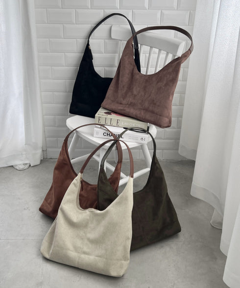 【A4サイズ対応】フェイクスエードショルダーバッグ | CL1256025 | キャメル