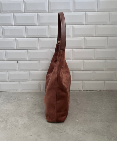 【A4サイズ対応】フェイクスエードショルダーバッグ | CL1256025 | キャメル