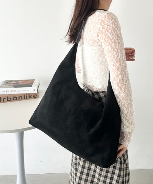 【A4サイズ対応】フェイクスエードショルダーバッグ | CL1256025 | ブラック