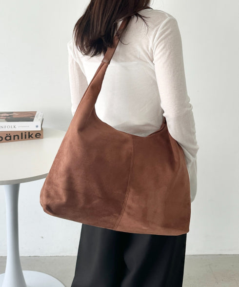 【A4サイズ対応】フェイクスエードショルダーバッグ | CL1256025 | キャメル