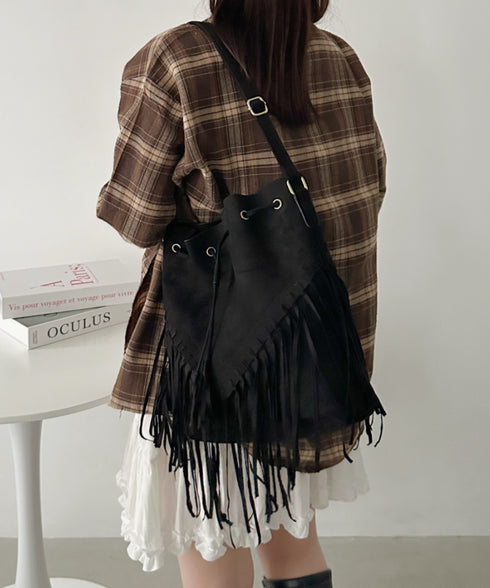 フェイクスエードフリンジ巾着バッグ | CL1256027 | ブラック