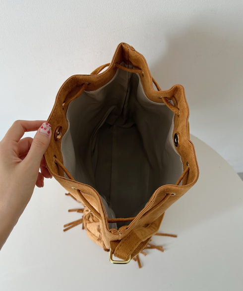 フェイクスエードフリンジ巾着バッグ | CL1256027 | キャメル