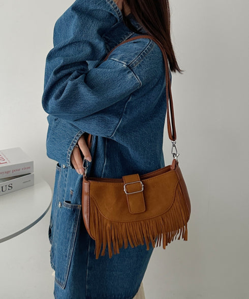 ベルトフリンジショルダーバッグ | CL1256028 | キャメル