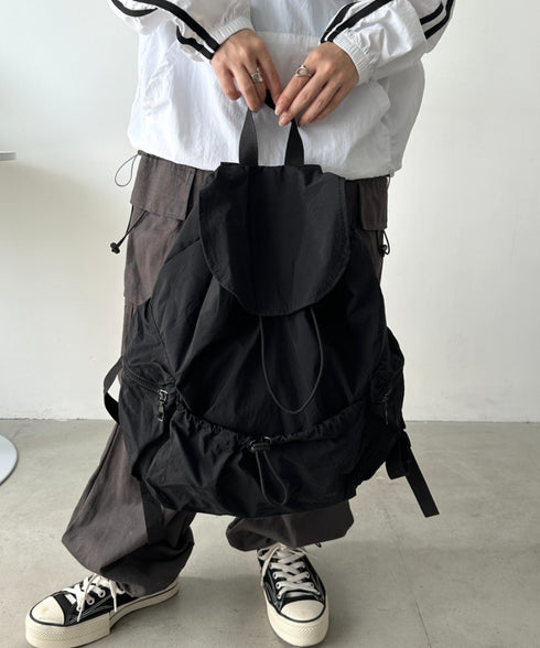 【大容量】ドロストナイロンバックパック/リュック | CL1256033 | ブラック