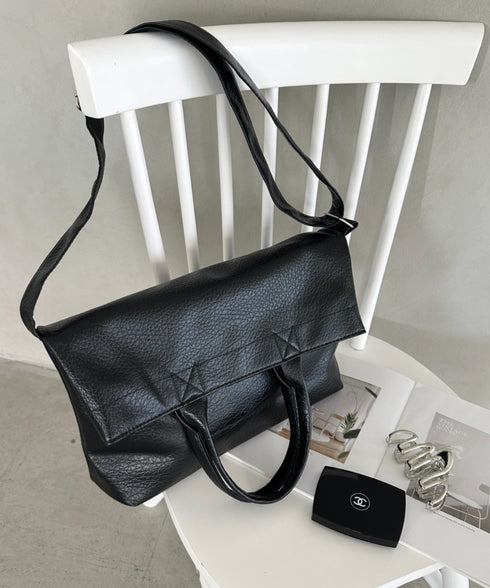 【A4収納可】通勤・通学 2WAY仕様PUトート ショルダーバッグ | MD1256017 | ブラック