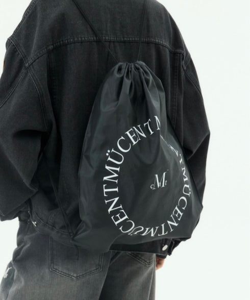 MUCENT(ムセント)/大容量 防水 ナップサック ジムサック/ARC LOGO GYM SACK | AT1253081 | ブラック