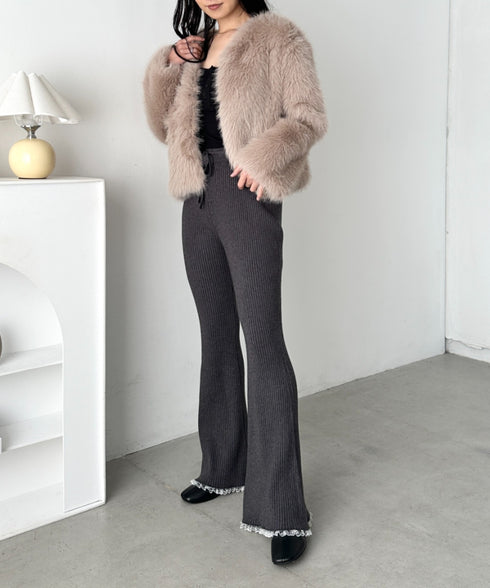 ノーカラーショート丈フェイクファージャケット | CL2256058 | グレイッシュベージュ