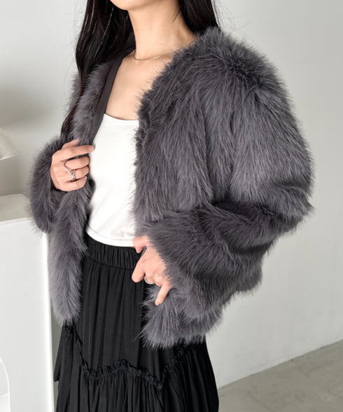 ノーカラーショート丈フェイクファージャケット | CL2256058 | グレー