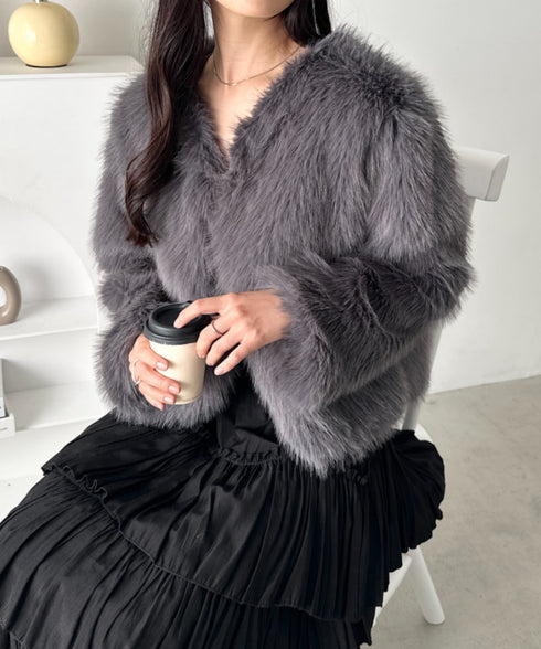 ノーカラーショート丈フェイクファージャケット | CL2256058 | グレー