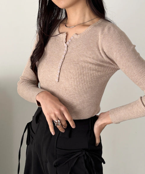 ヘンリーネックコンパクトリブトップス | CL2253035 | ベージュ