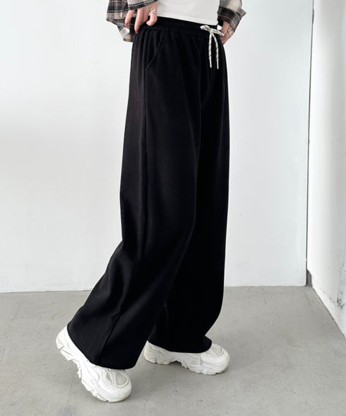 ワイドストレートスウェットパンツ | CL2256068 | ブラック