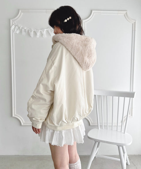 【リバーシブル】フェイクファーフーディ2WAYブルゾン | LO2254022 | オフホワイト