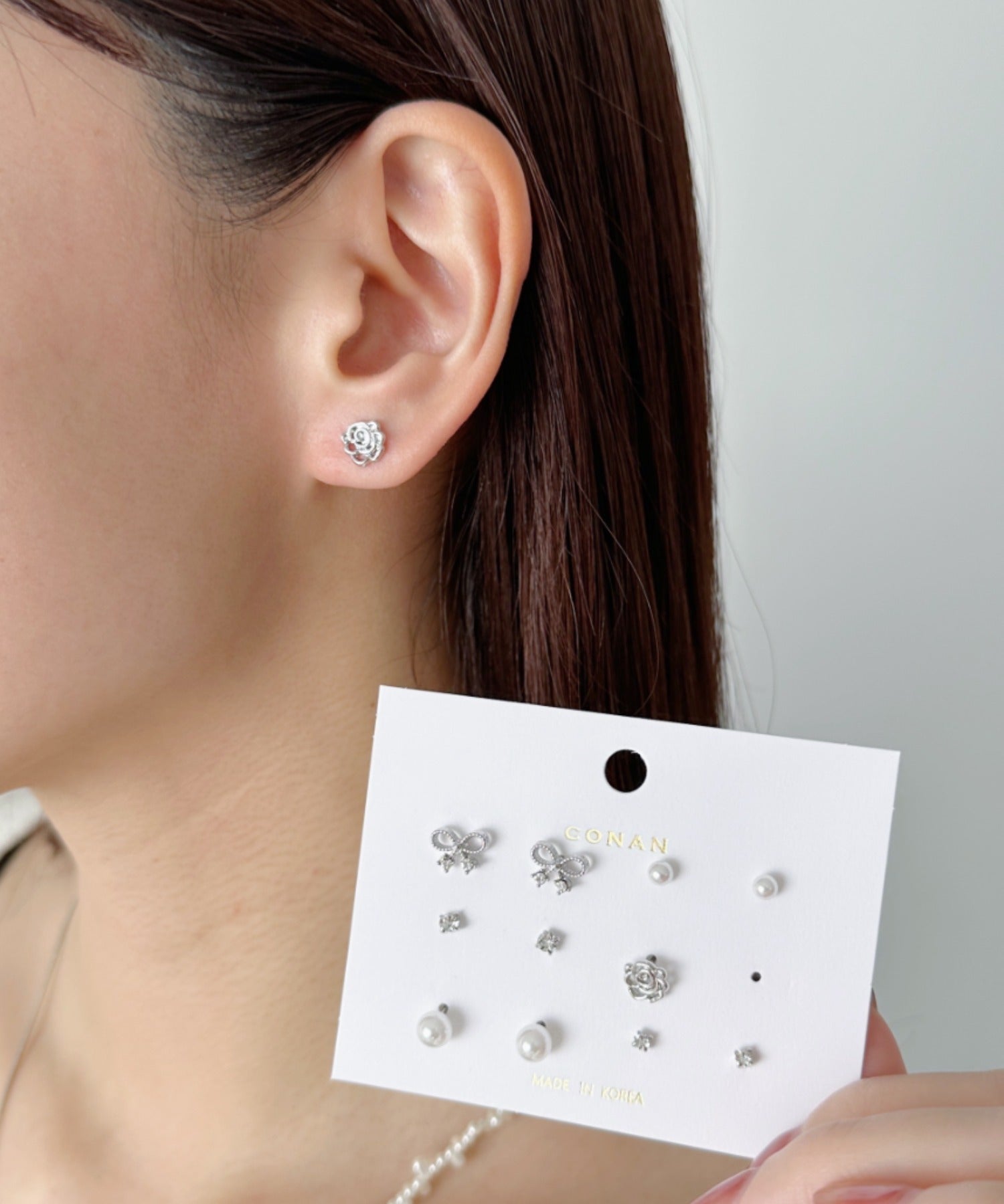 ピアス(両耳用) no brand（ノーブランド）の「両耳用（2個セット） ブラックスパイク