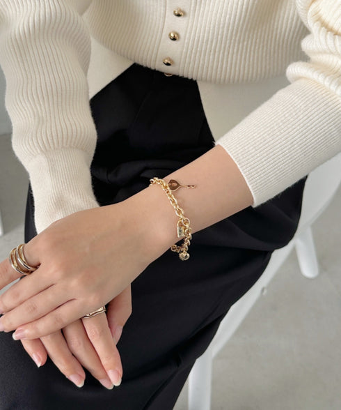 チャーム付きチェーンブレスレット | SW4256015 | ゴールド