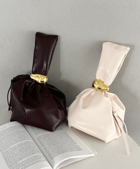 ワンポイントパーツ ワンハンドルサイドファスナーハンドバッグ オケージョンバッグ | MD1256072 | ブラウン