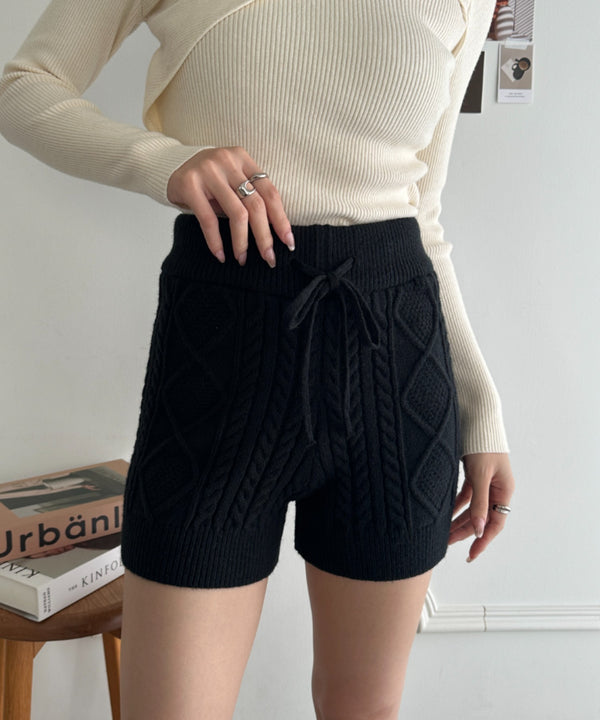 ケーブルニットショートパンツ | MD2256045 | ブラック