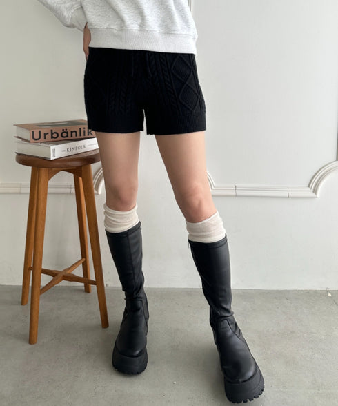 ケーブルニットショートパンツ | MD2256045 | ブラック