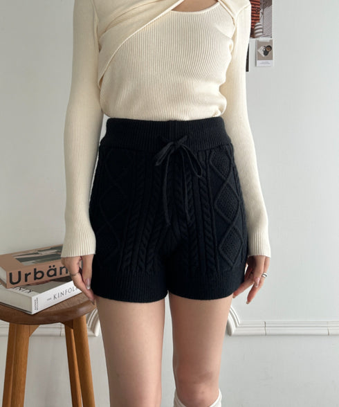 ケーブルニットショートパンツ | MD2256045 | ブラック