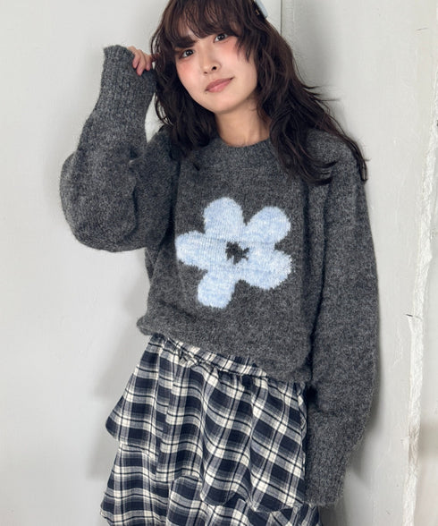 フラワーモチーフルーズニットプルオーバー | SL2254036 | チャコールグレー