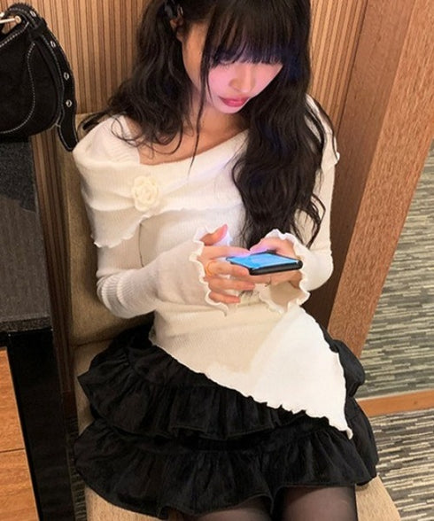 anyonemore(エニワンモア)/オフショルダー コサージュ付き スリム ニット プルオーバー/Weave Off-Shoulder Corsage Slim Knit | AT2254033 | アイボリー