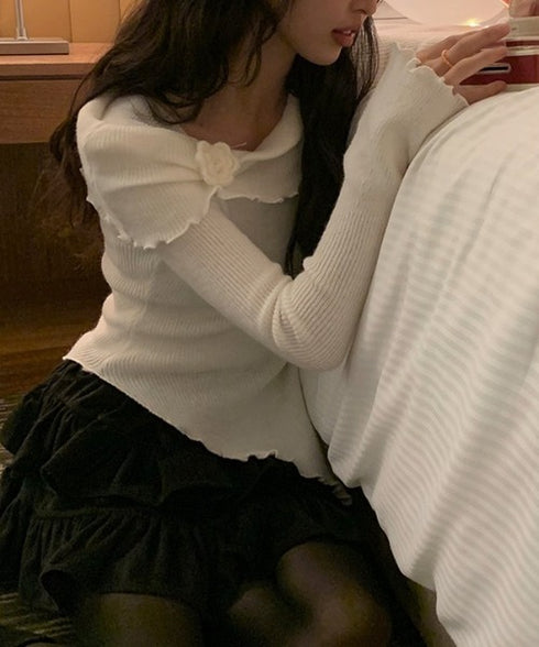 anyonemore(エニワンモア)/オフショルダー コサージュ付き スリム ニット プルオーバー/Weave Off-Shoulder Corsage Slim Knit | AT2254033 | アイボリー