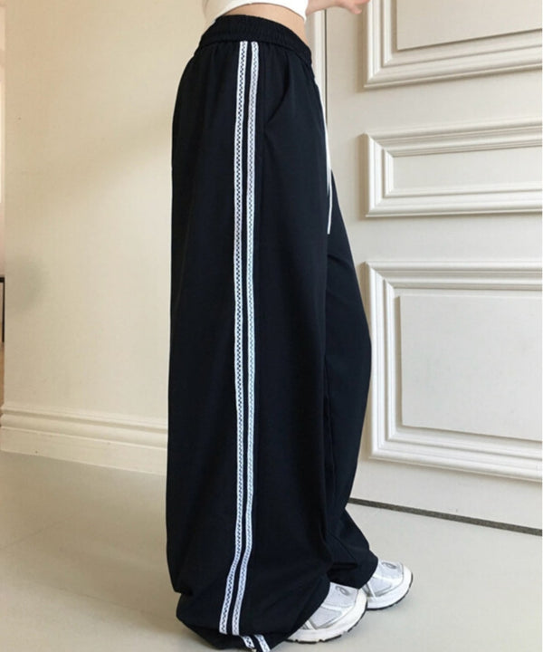 anyonemore(エニワンモア)/サイドレースライン ドローストリング トラック トレーニング パンツ/Dove Line Track Training Pants | AT2254034 | ネイビー