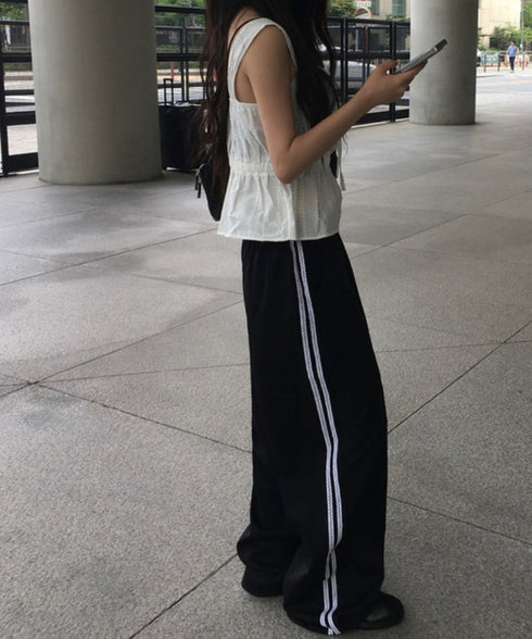 anyonemore(エニワンモア)/サイドレースライン ドローストリング トラック トレーニング パンツ/Dove Line Track Training Pants | AT2254034 | ブラック