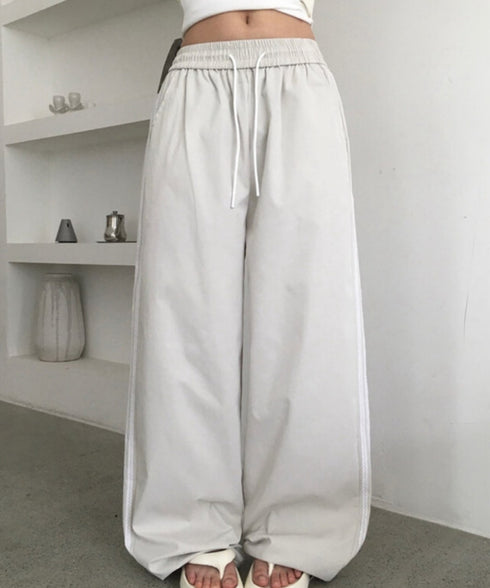 anyonemore(エニワンモア)/サイドレースライン ドローストリング トラック トレーニング パンツ/Dove Line Track Training Pants | AT2254034 | ベージュ