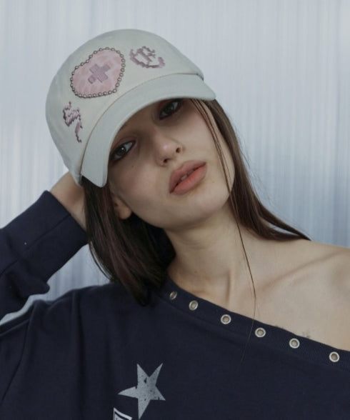 SETUPEXE(セットアップイーエックスイー)/スタッズ アップリケ ベースボール キャップ 帽子/LEO APPLIQUE BALL CAP | AT5254042 | ベージュ