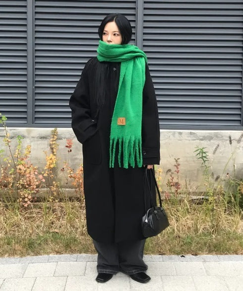 MUCENT(ムセント)/ボリューム フリンジ マフラー ロゴパッチ付き/SIGNATURE MUFFLER | AT6254043 | グリーン