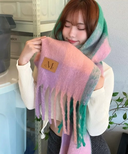 MUCENT(ムセント)/ボリューム フリンジ マフラー ロゴパッチ付き/SIGNATURE MUFFLER | AT6254043 | グリーン系その他