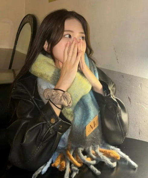 MUCENT(ムセント)/ボリューム フリンジ マフラー ロゴパッチ付き/SIGNATURE MUFFLER | AT6254043 | その他1