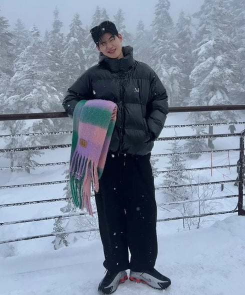 MUCENT(ムセント)/ボリューム フリンジ マフラー ロゴパッチ付き/SIGNATURE MUFFLER | AT6254043 | グリーン系その他