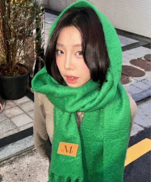 MUCENT(ムセント)/ボリューム フリンジ マフラー ロゴパッチ付き/SIGNATURE MUFFLER | AT6254043 | グリーン