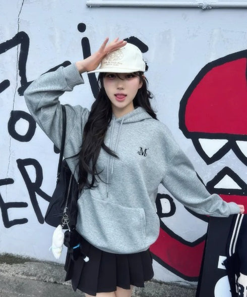 MUCENT(ムセント)/ロゴ刺繍 ベーシック フーディ パーカー/SIGNATURE BASIC LOGO HOOD T | AT2254044 | グレー