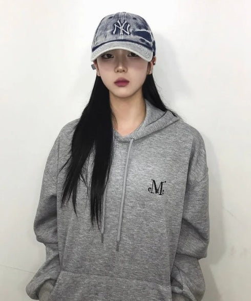 MUCENT(ムセント)/ロゴ刺繍 ベーシック フーディ パーカー/SIGNATURE BASIC LOGO HOOD T | AT2254044 | グレー