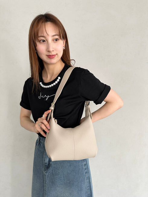 round moon shoulder bag／ワンハンドルラウンドムーンPUショルダーバッグ | UN12410052 | グレイッシュベージュ