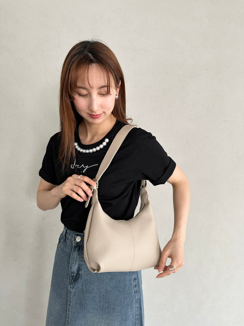 round moon shoulder bag／ワンハンドルラウンドムーンPUショルダーバッグ | UN12410052 | グレイッシュベージュ