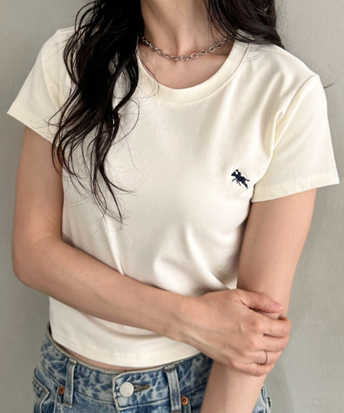 POLOCHAMPS(ポロチャンプス)/無地 ワンポイント刺繍 クロップド丈 短丈 クルーネック/カラー刺繍Tシャツ | IM2262031 | アイボリー