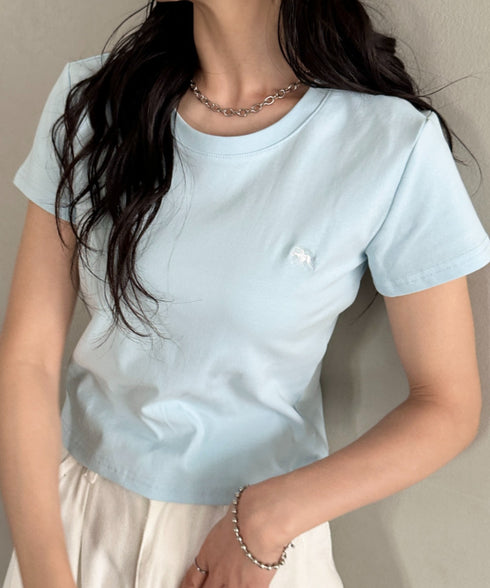 POLOCHAMPS(ポロチャンプス)/無地 ワンポイント刺繍 クロップド丈 短丈 クルーネック/カラー刺繍Tシャツ | IM2262031 | サックスブルー