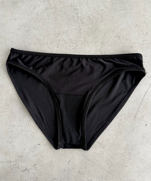 水着5点セットタンキニ上下レギンス長袖トップスショートパンツ 大人水着 UVカット セパレートトレーニングウェア 水陸両用 | MD2262053 | ブラック