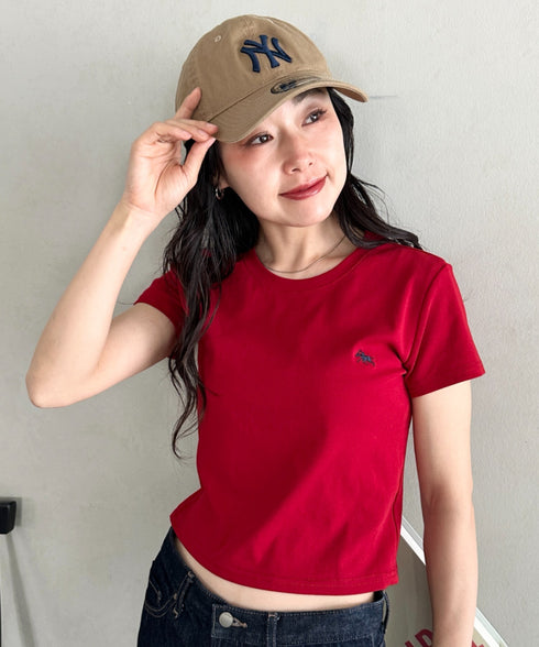POLOCHAMPS(ポロチャンプス)/無地 ワンポイント刺繍 クロップド丈 短丈 クルーネック/カラー刺繍Tシャツ | IM2262031 | ワインレッド